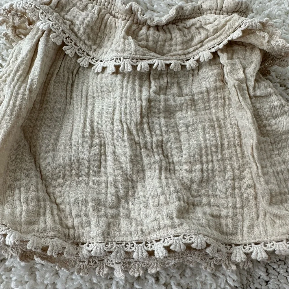 ‼️SOLD‼️ Rylee & Cru Ruffle Top - Picture 2 of 4
